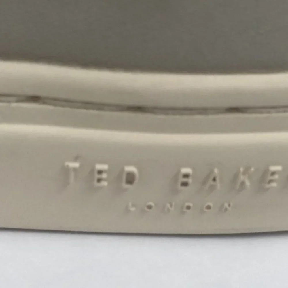 Ted Baker london Mens Leather Shoes Size 9 Light Gray Sneakers Casual.